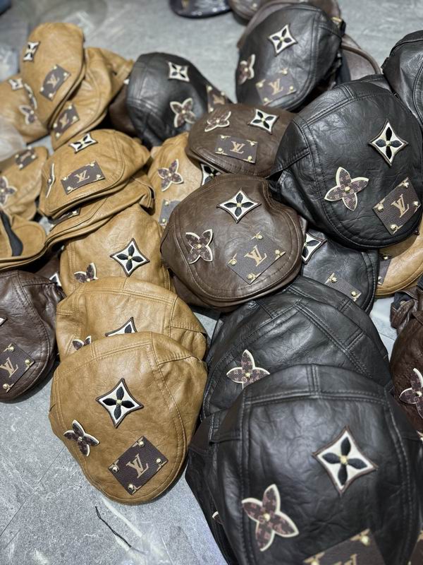 LV Beret dx (42)