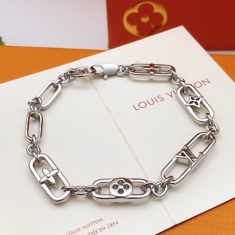 LV Bracelet  04yxs01 (6)