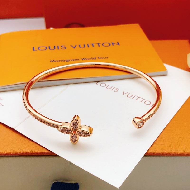 LV Bracelet  04yxs04 (3)