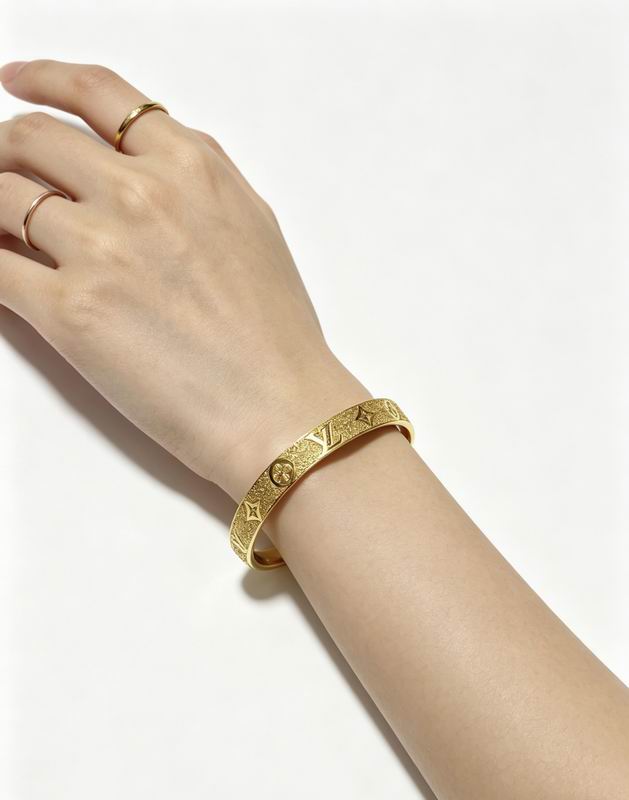 LV Bracelet  04yxs05 (6)