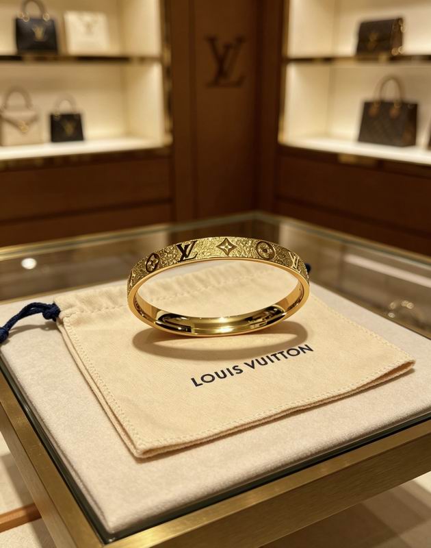 LV Bracelet  04yxs05 (9)
