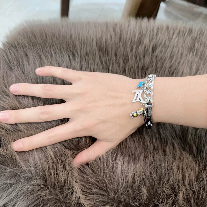 LV Bracelet  04yxs100 (7)