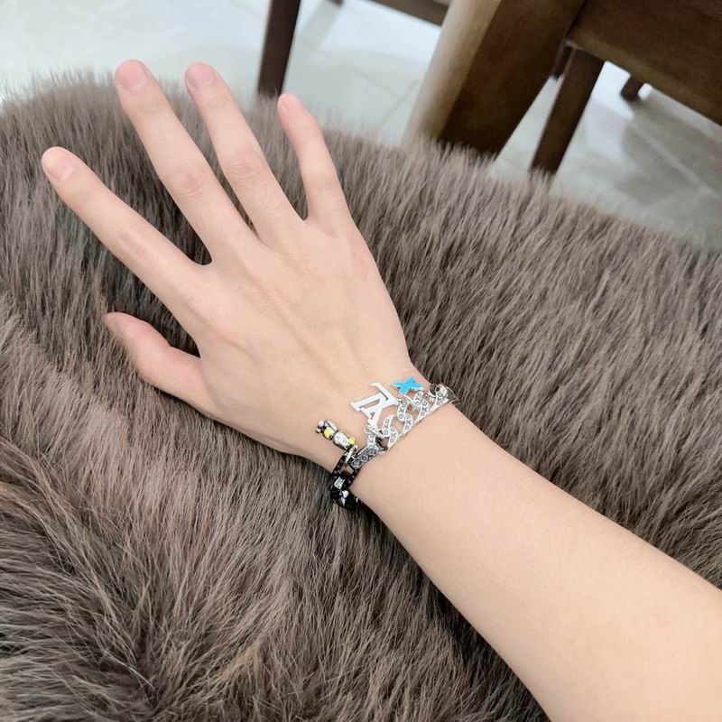 LV Bracelet  04yxs100 (9)