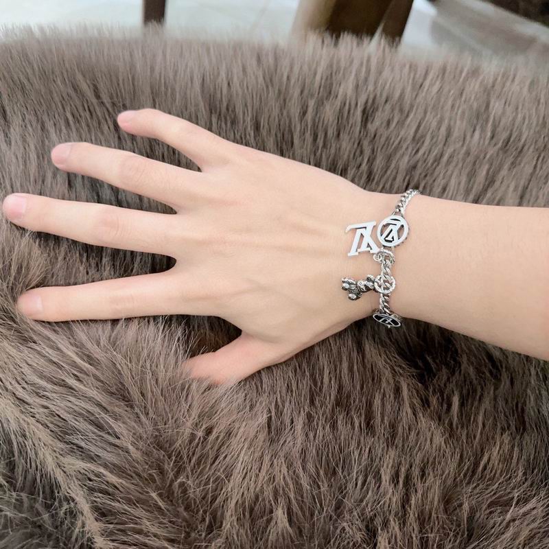LV Bracelet  04yxs101 (7)