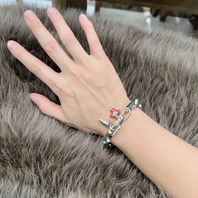 LV Bracelet  04yxs102 (4)