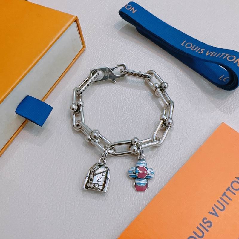 LV Bracelet  04yxs103 (8)
