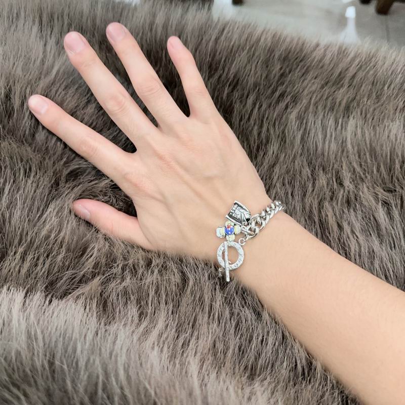 LV Bracelet  04yxs104 (4)