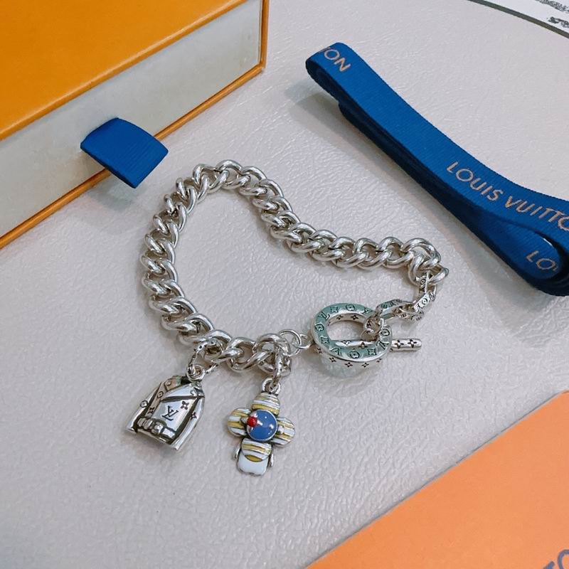 LV Bracelet  04yxs104 (5)