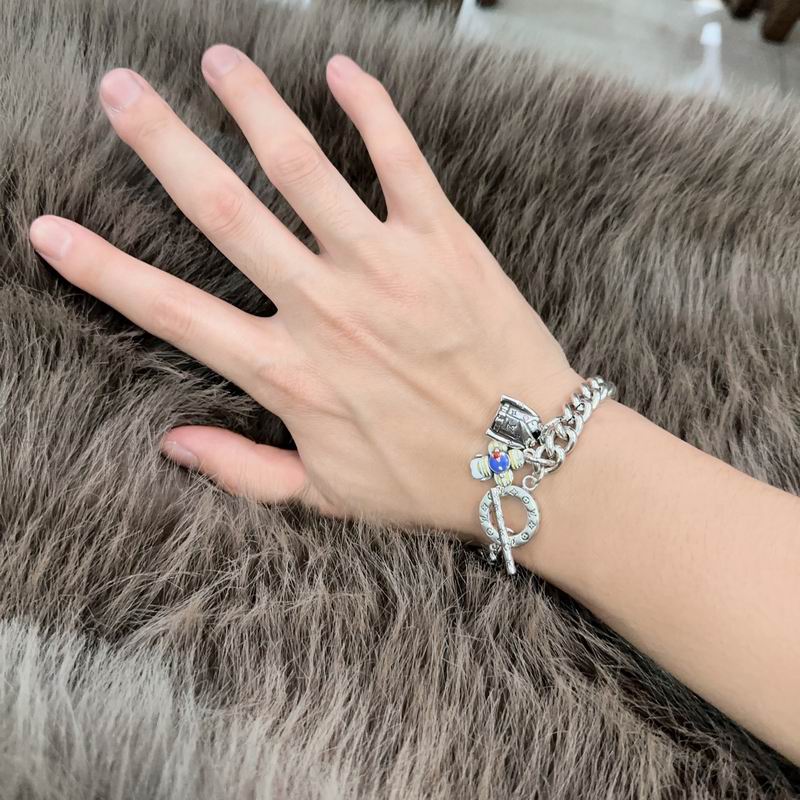LV Bracelet  04yxs104 (9)