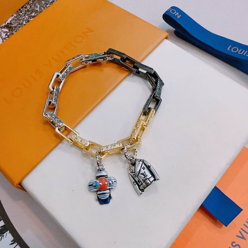 LV Bracelet  04yxs105 (2)