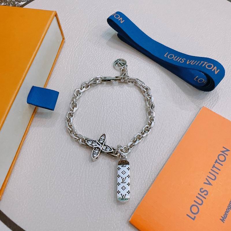 LV Bracelet  04yxs106 (5)