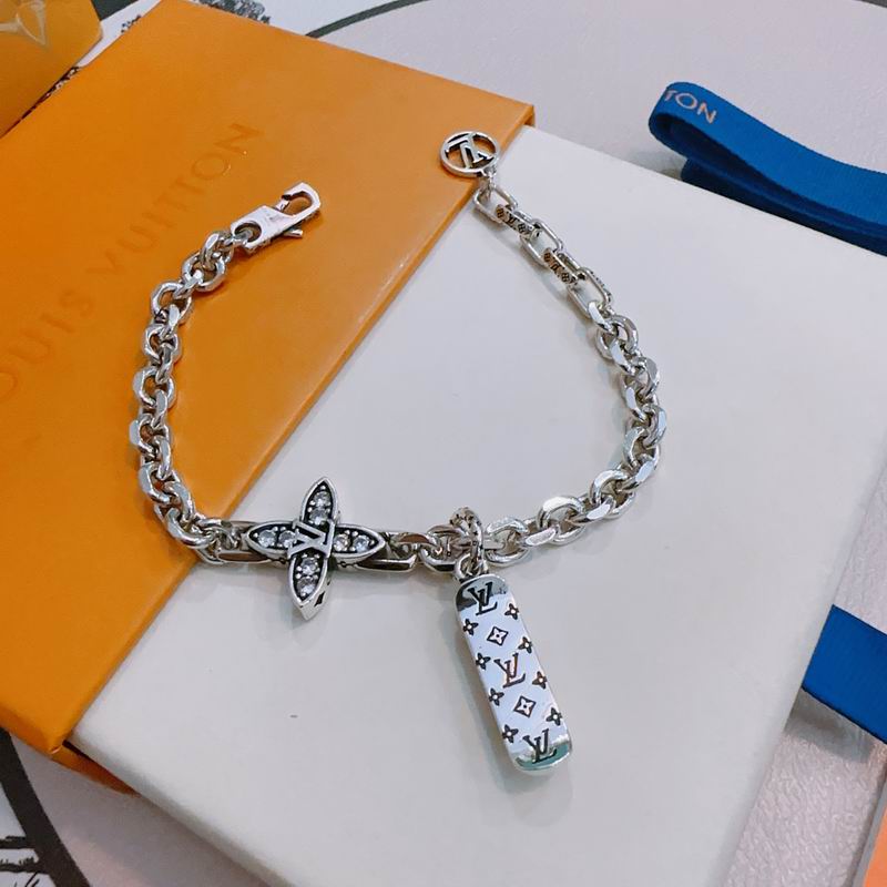 LV Bracelet  04yxs106 (6)