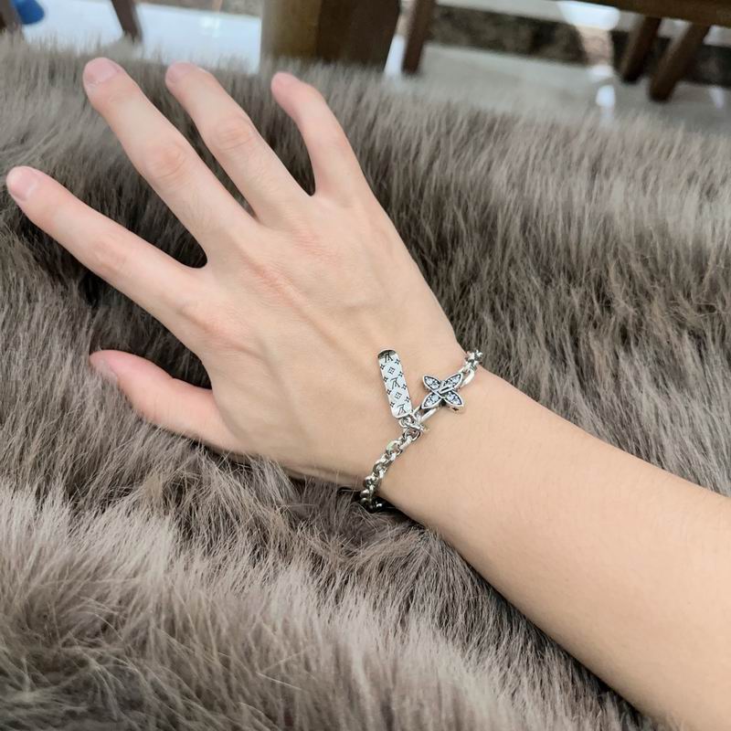 LV Bracelet  04yxs106 (9)