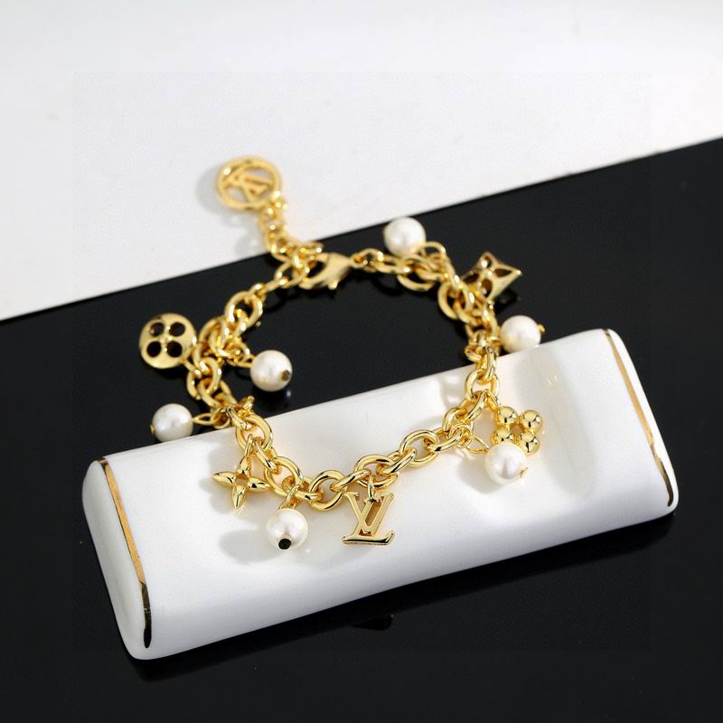 LV Bracelet  04yxs109 (5)