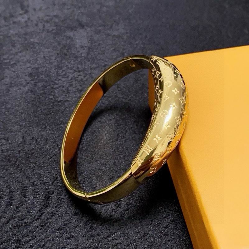 LV Bracelet  04yxs113 (4)