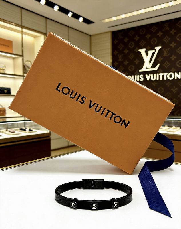 LV Bracelet  04yxs124 (2)