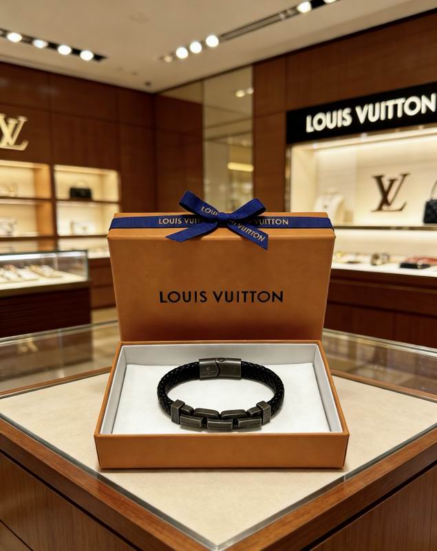 LV Bracelet  04yxs126 (7)