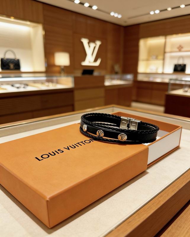 LV Bracelet  04yxs129 (3)