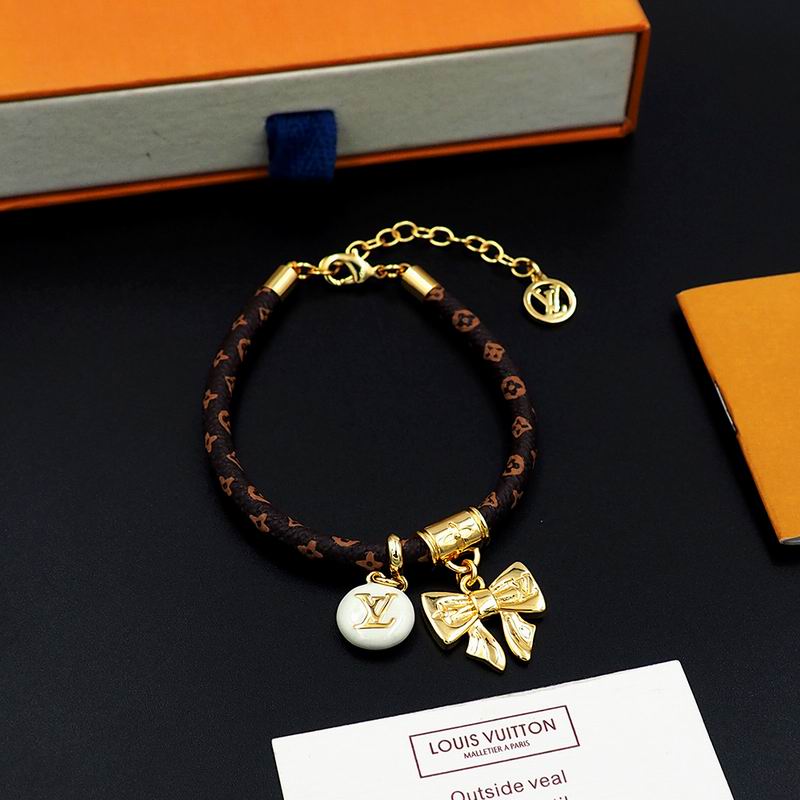 LV Bracelet  04yxs134 (2)