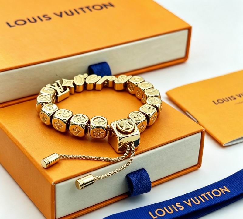 LV Bracelet  04yxs137 (4)
