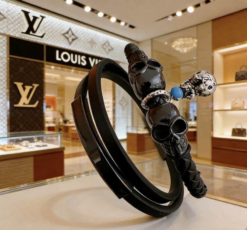 LV Bracelet  04yxs140 (2)