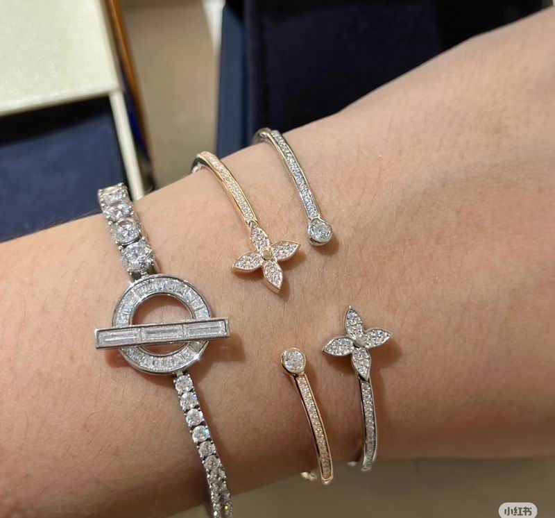 LV Bracelet  04yxs143 (6)