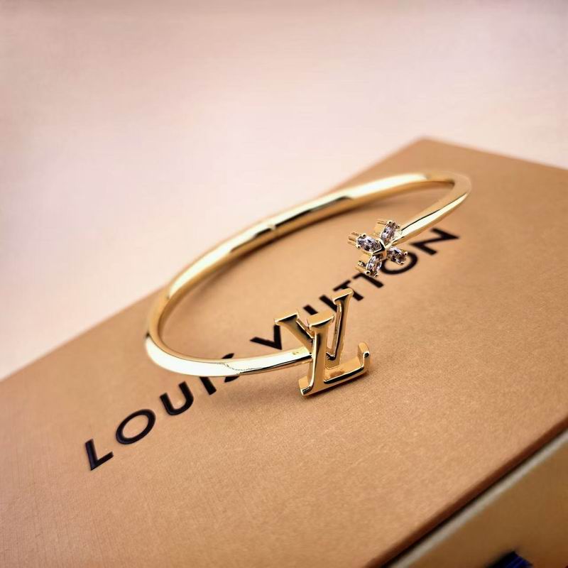 LV Bracelet  04yxs19 (2)