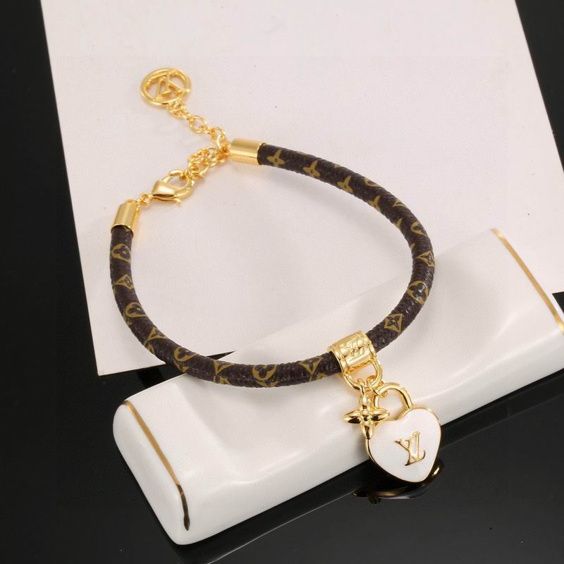 LV Bracelet  04yxs20 (3)
