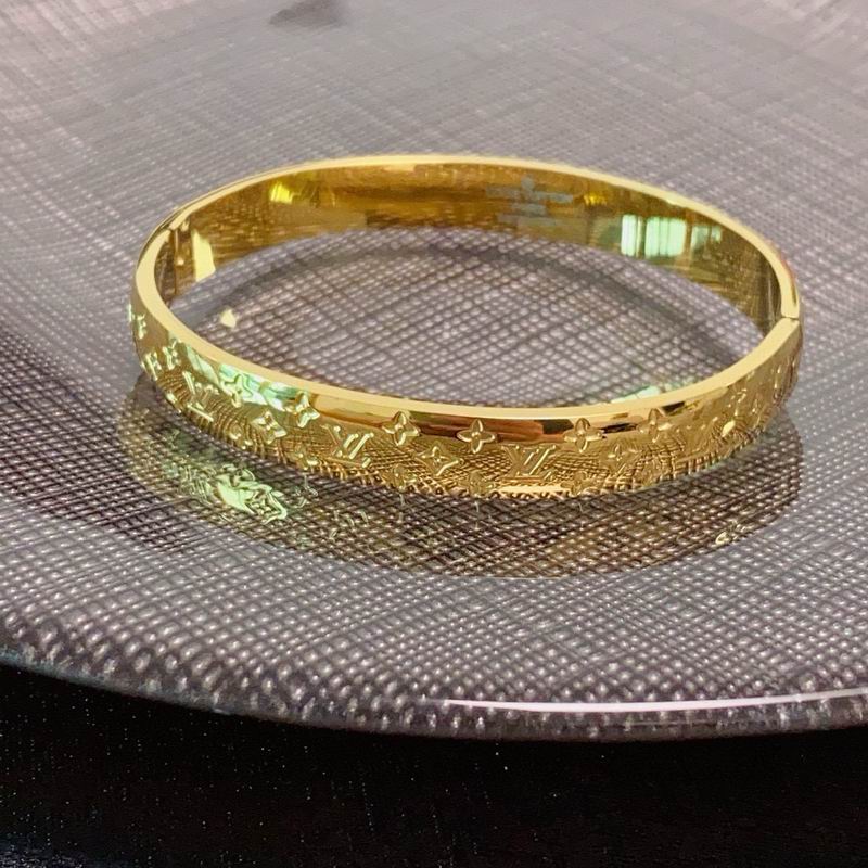 LV Bracelet  04yxs30 (5)