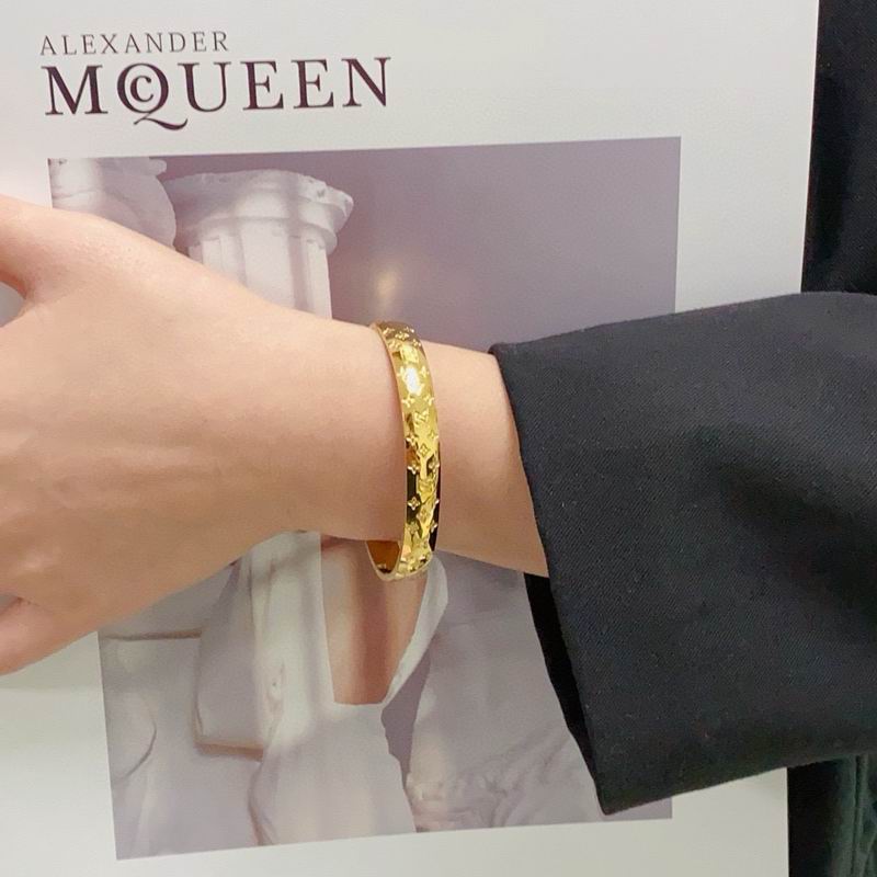 LV Bracelet  04yxs30 (7)