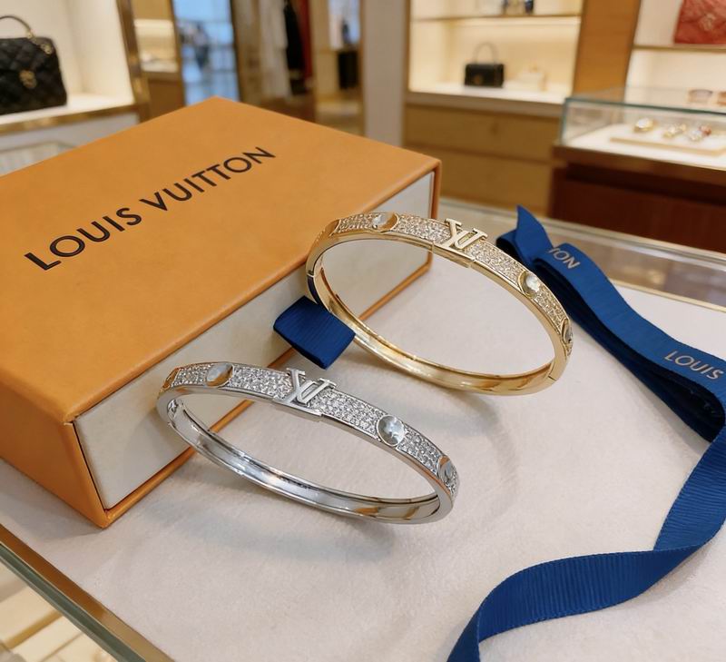 LV Bracelet  04yxs35 (9)