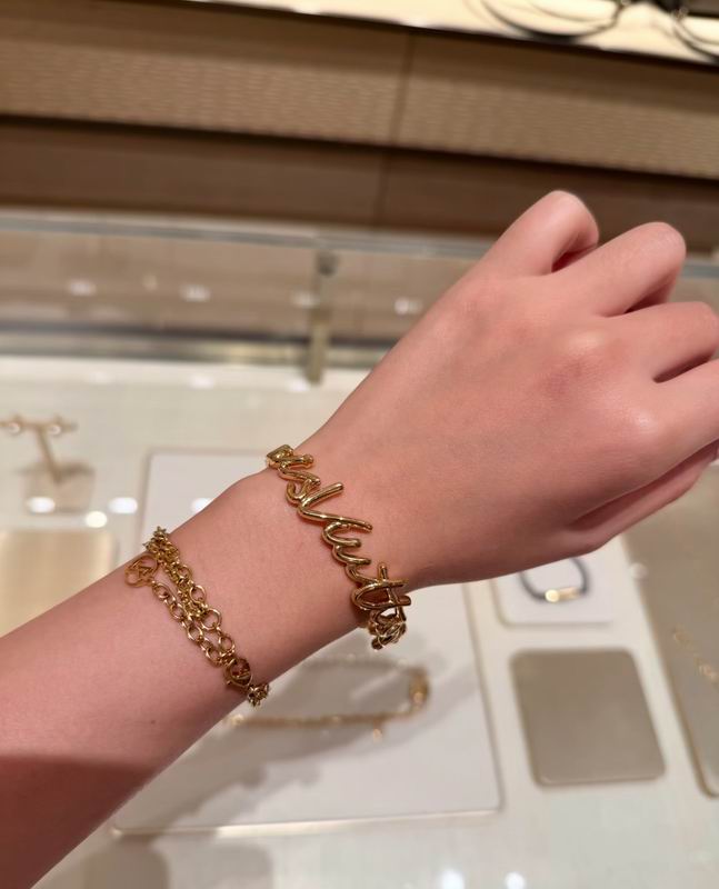 LV Bracelet  04yxs37 (4)