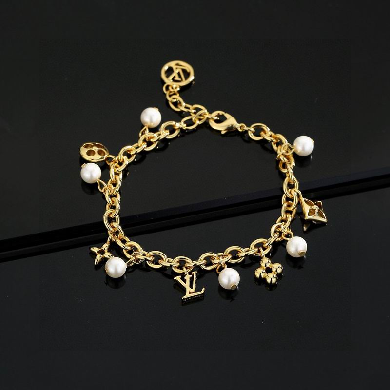 LV Bracelet  04yxs39 (2)