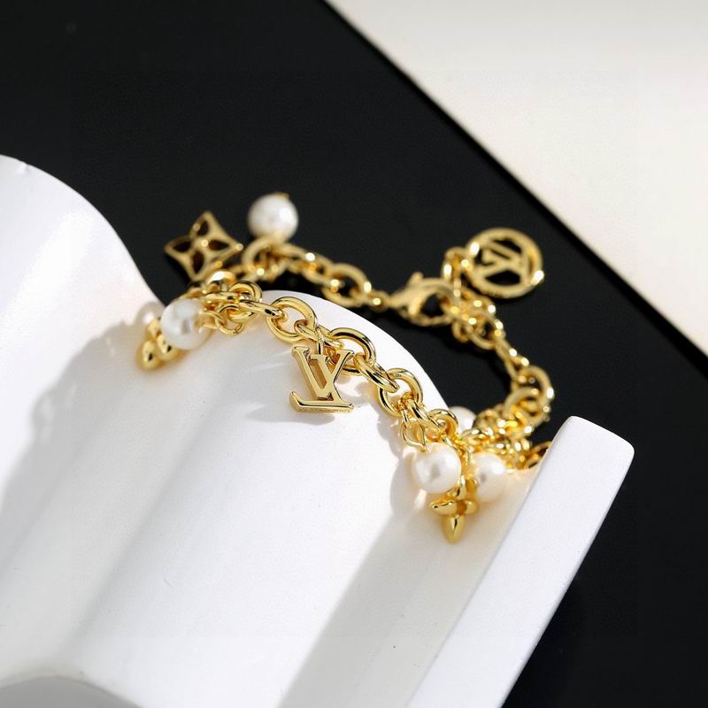 LV Bracelet  04yxs39 (6)