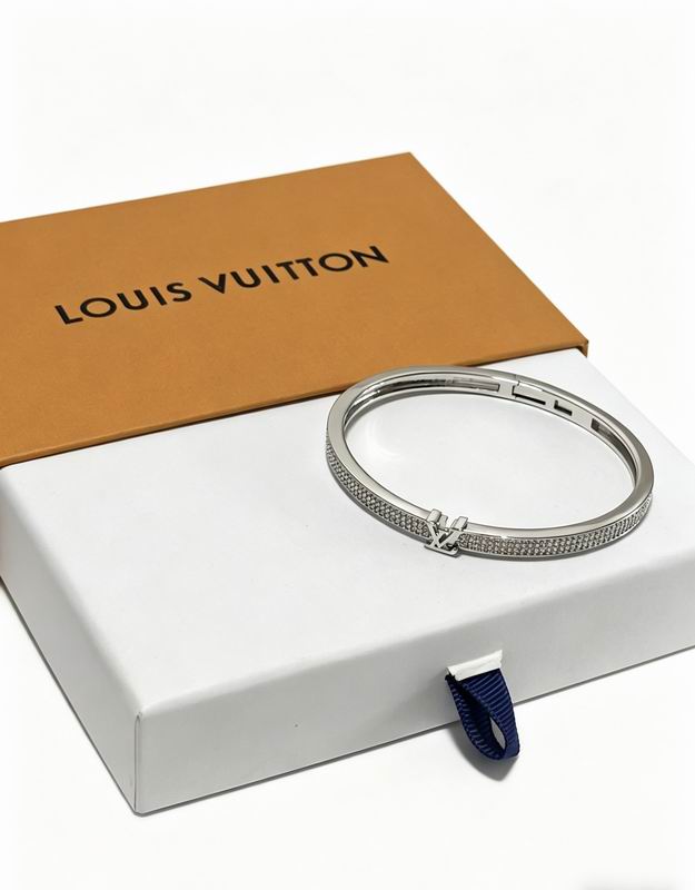 LV Bracelet  04yxs41 (12)