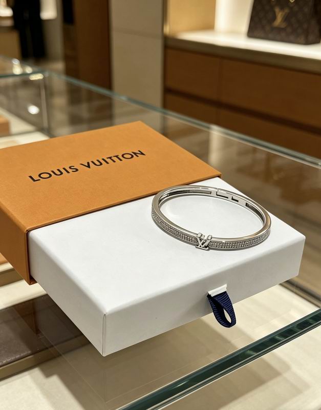 LV Bracelet  04yxs41 (17)