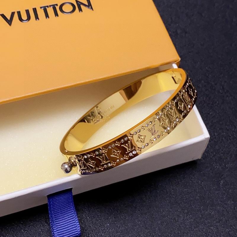 LV Bracelet  04yxs49 (7)