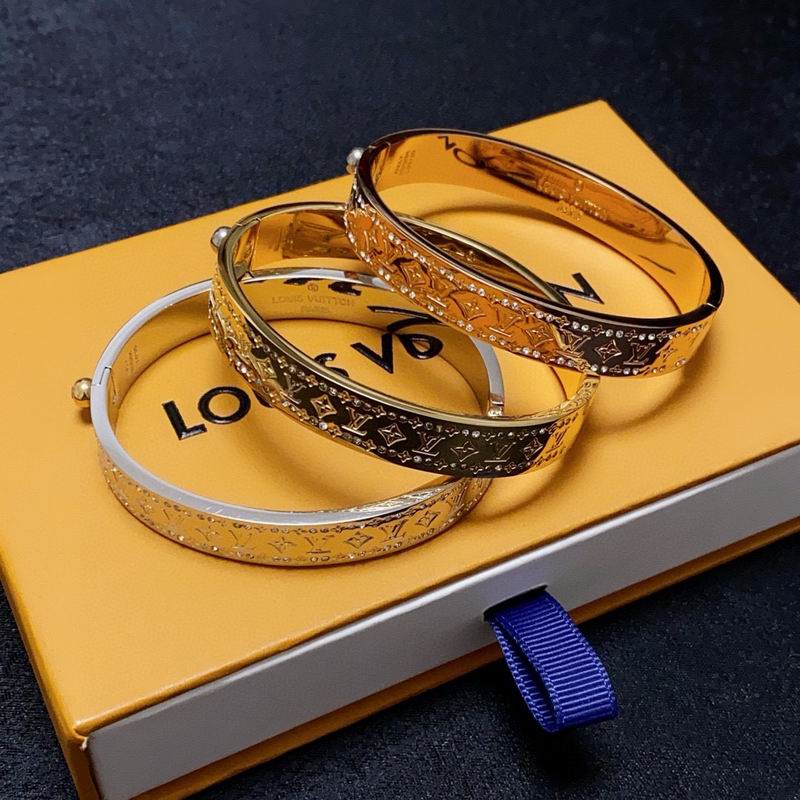 LV Bracelet  04yxs49 (9)