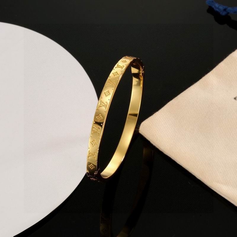 LV Bracelet  04yxs52 (4)
