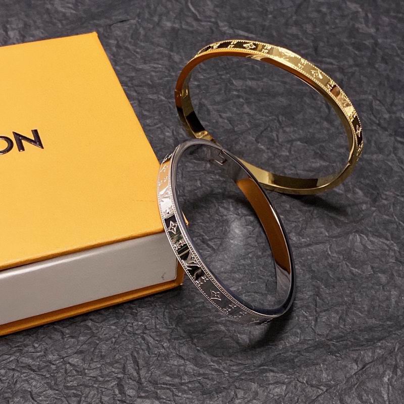 LV Bracelet  04yxs54 (6)