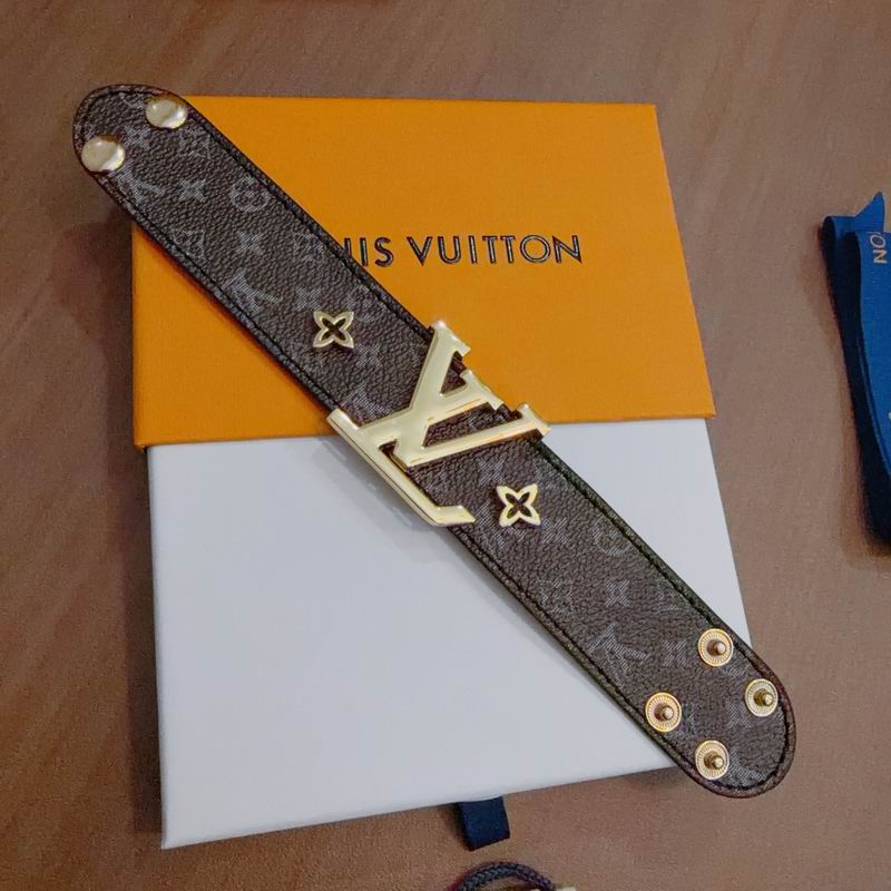 LV Bracelet  04yxs56 (2)