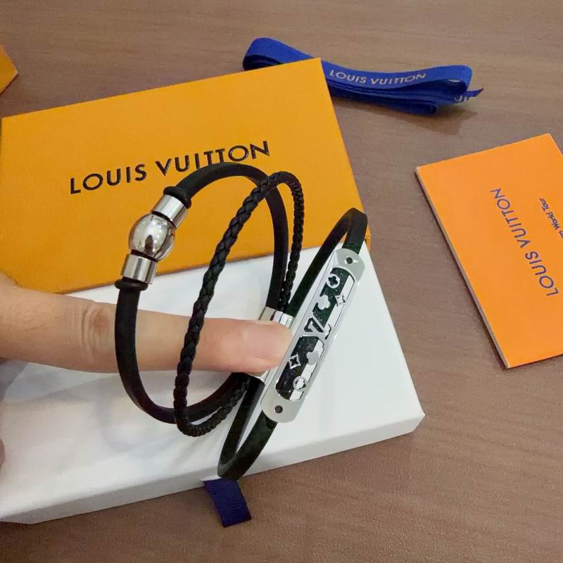 LV Bracelet  04yxs61 (7)