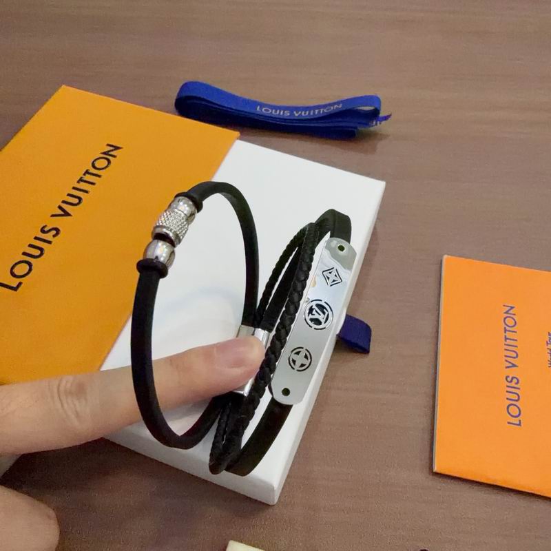 LV Bracelet  04yxs62 (6)