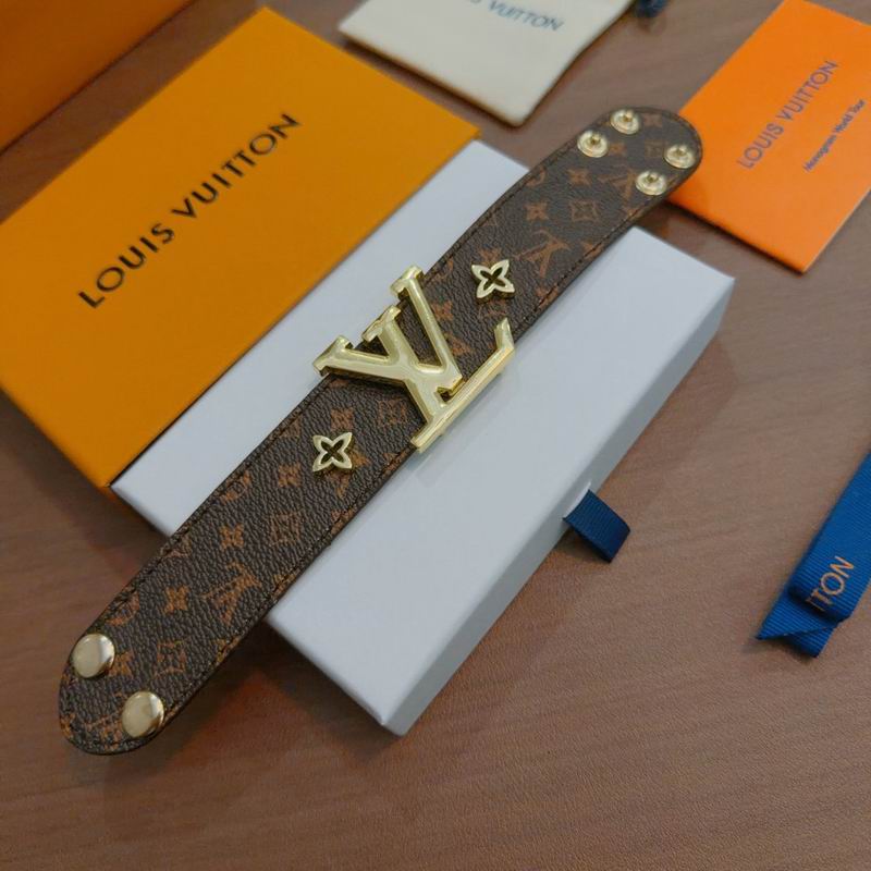 LV Bracelet  04yxs68 (1)