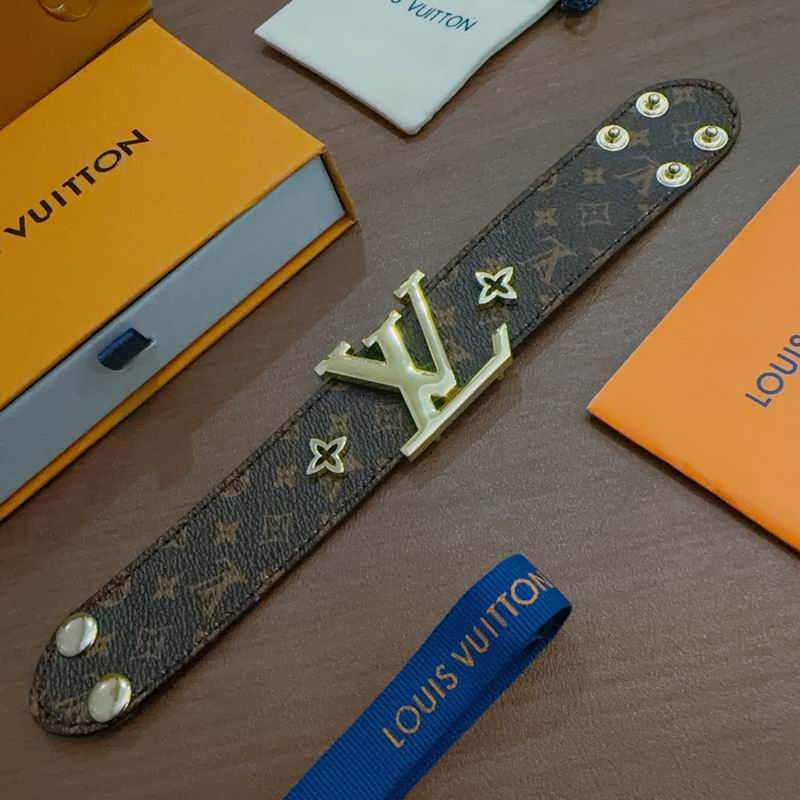 LV Bracelet  04yxs68 (5)