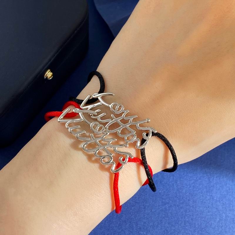 LV Bracelet  04yxs78 (2)