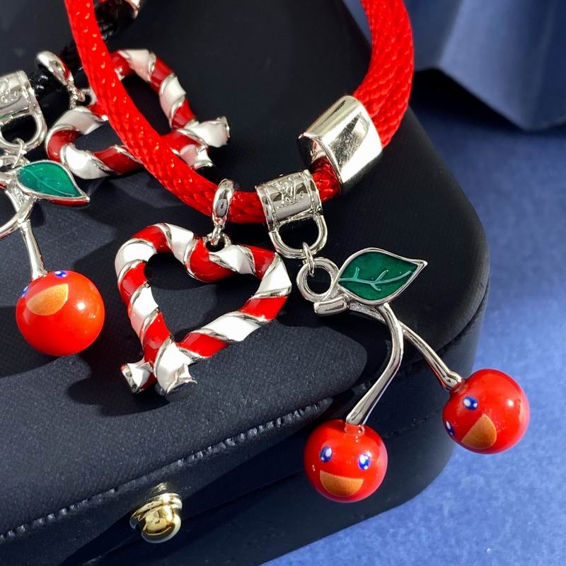 LV Bracelet  04yxs79 (8)