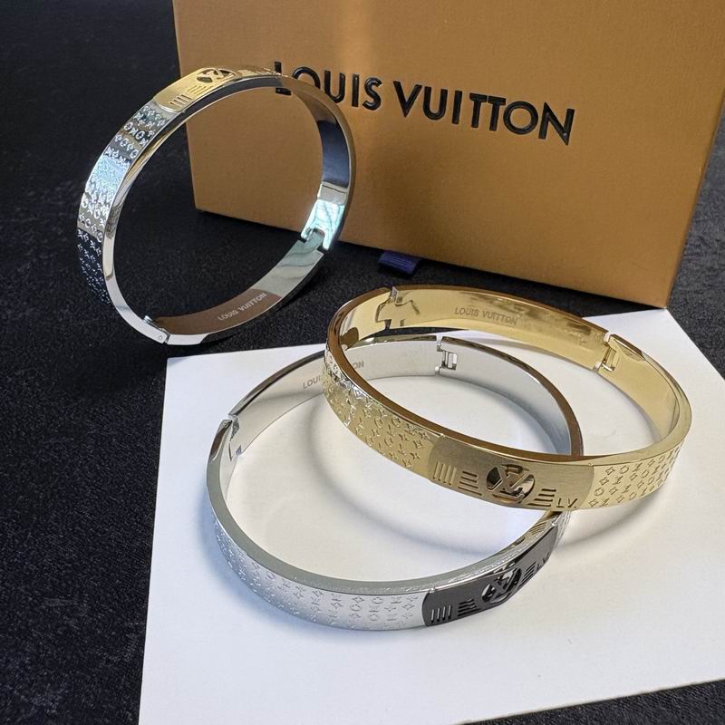 LV Bracelet  04yxs83 (6)