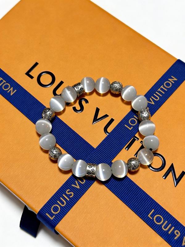 LV Bracelet  04yxs85 (2)