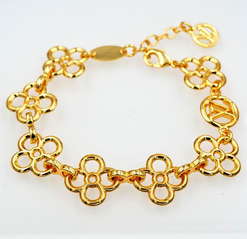 LV Bracelet  04yxs87 (8)